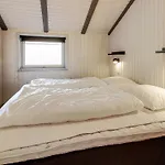 Igilfar - 700m From The Sea By Interhome