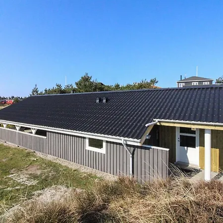 Igilfar - 700m From The Sea By Interhome
